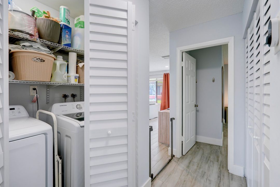 En Venta: $300,000 (3 camas, 2 baños, 1312 Pies cuadrados)