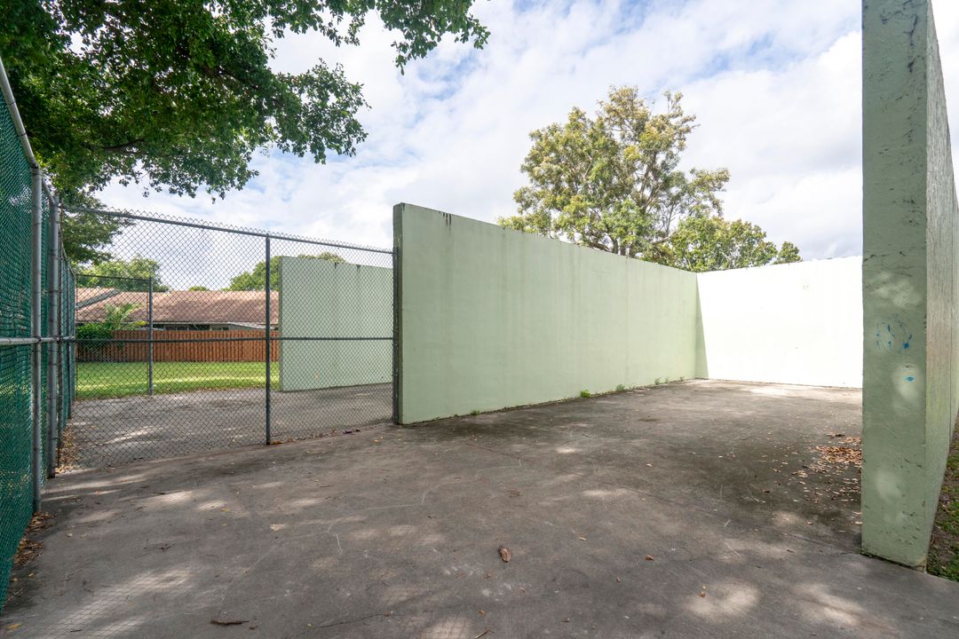 En Venta: $300,000 (3 camas, 2 baños, 1312 Pies cuadrados)