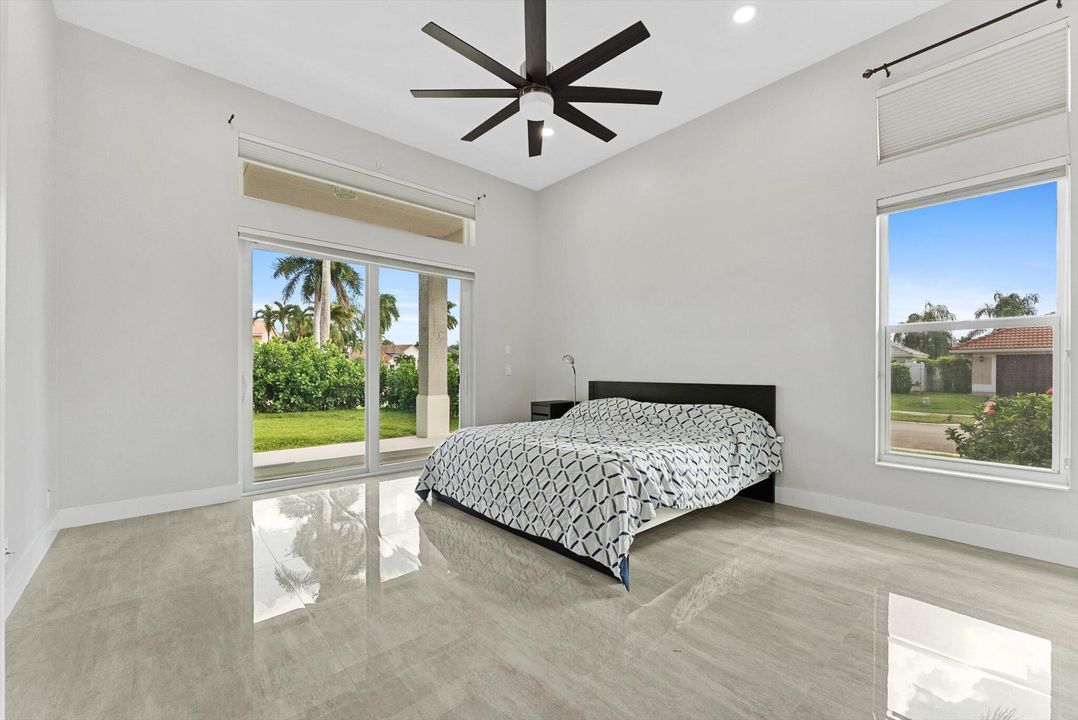 Active With Contract: $6,750 (5 beds, 3 baths, 2805 Square Feet)