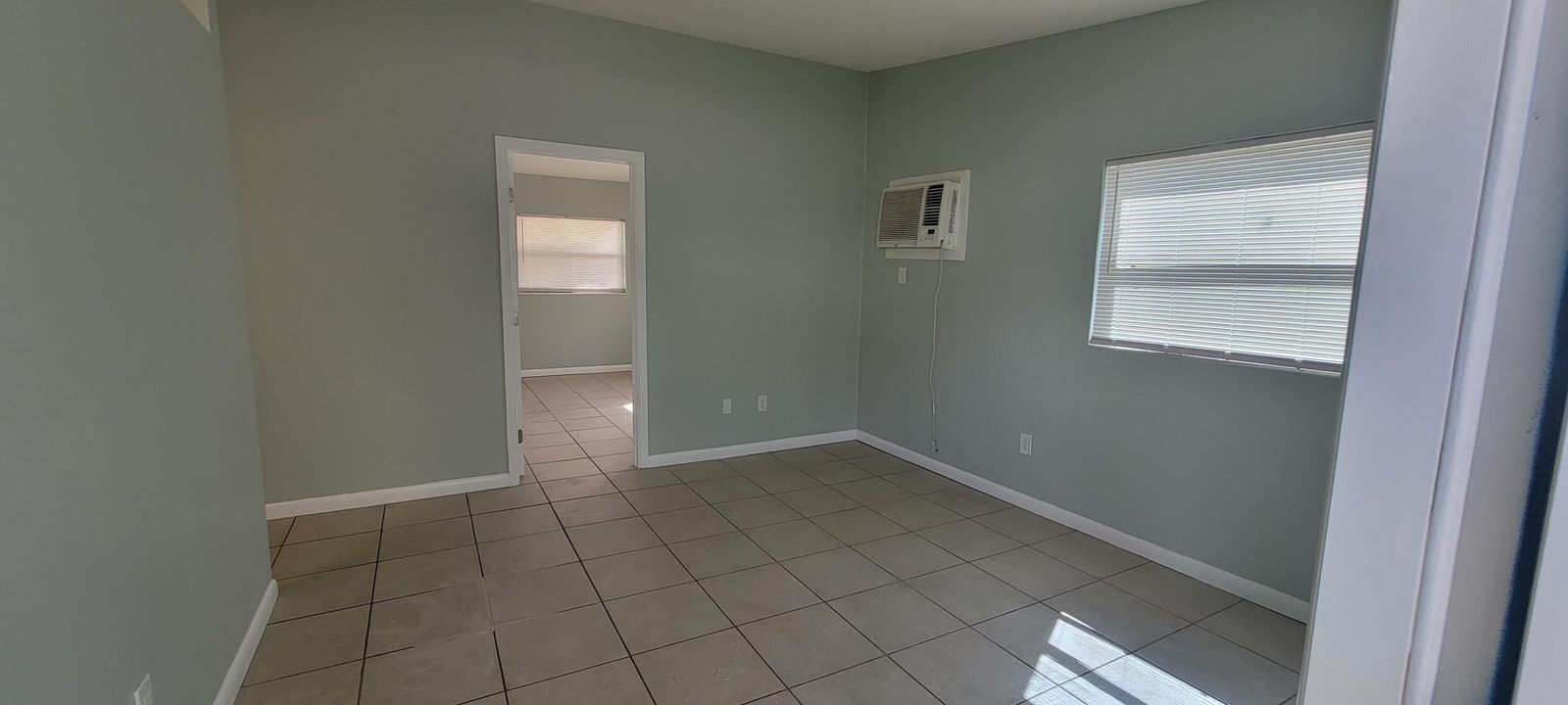 For Sale: $395,000 (0 beds, 0 baths, 1568 Square Feet)