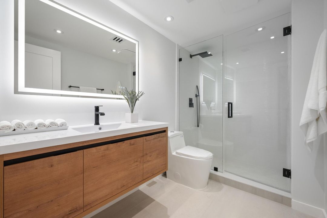 For Sale: $915,000 (3 beds, 2 baths, 1864 Square Feet)