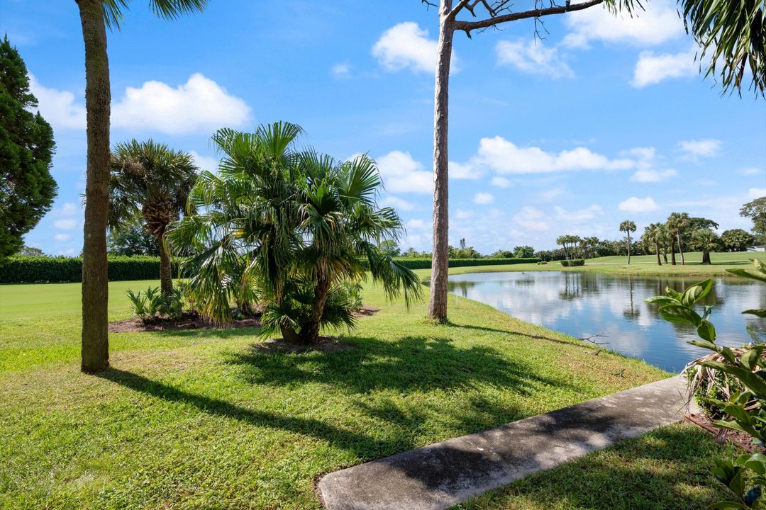 For Sale: $915,000 (3 beds, 2 baths, 1864 Square Feet)