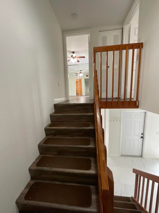 合同活跃: $2,190 (2 贝兹, 2 浴室, 1236 平方英尺)