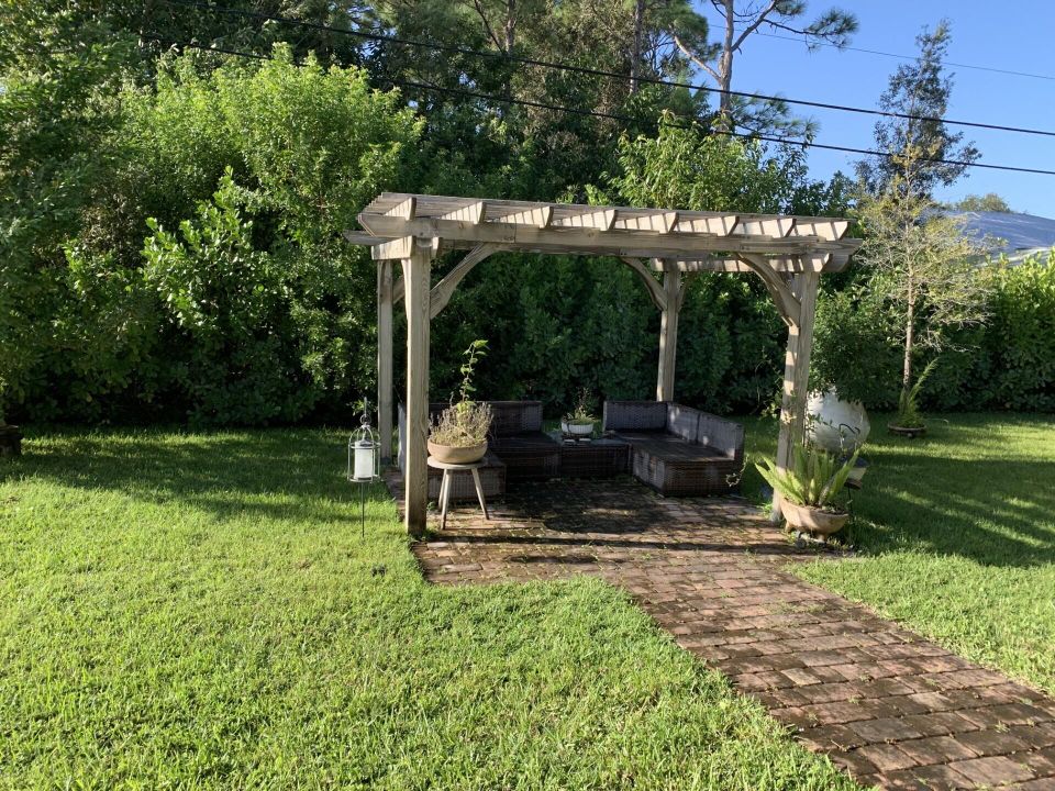 For Sale: $445,000 (4 beds, 3 baths, 2120 Square Feet)