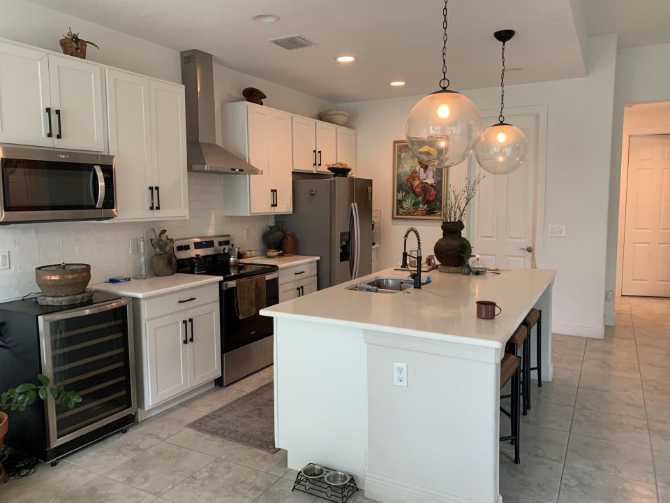 For Sale: $445,000 (4 beds, 3 baths, 2120 Square Feet)