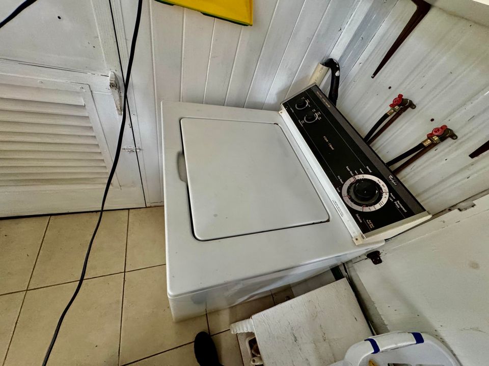 待售: $93,499 (1 贝兹, 1 浴室, 470 平方英尺)