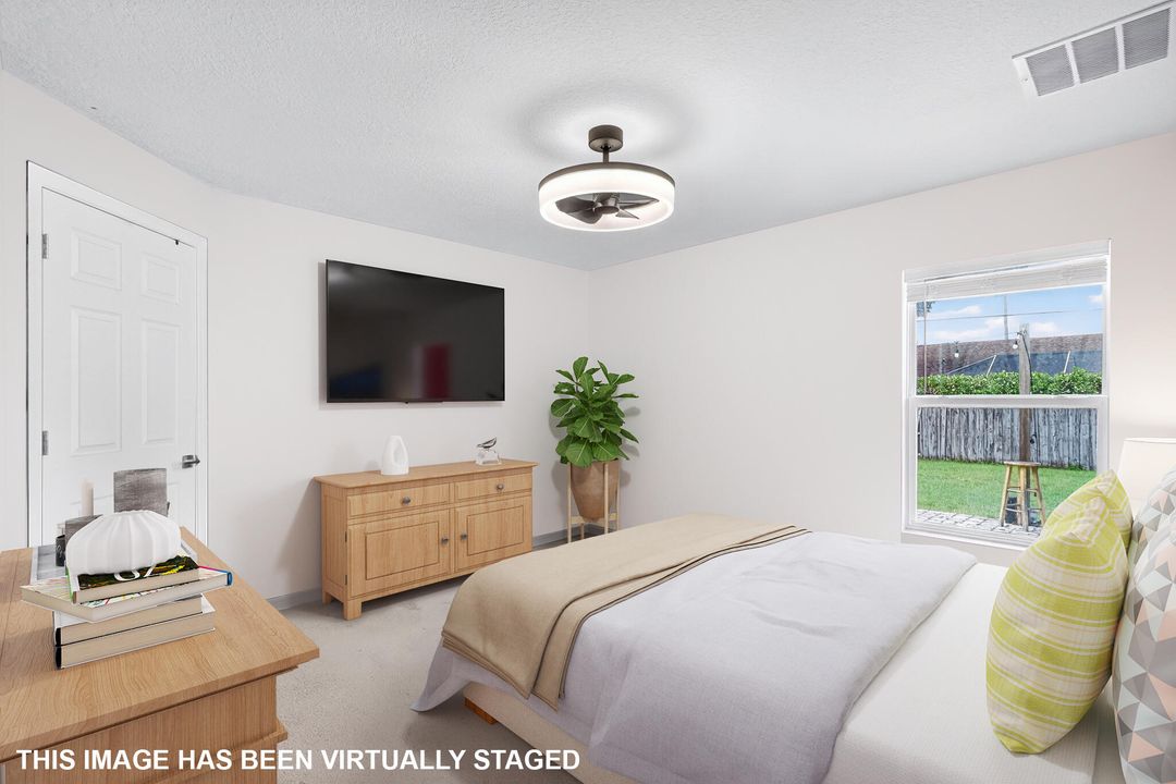 For Sale: $389,900 (3 beds, 2 baths, 1552 Square Feet)