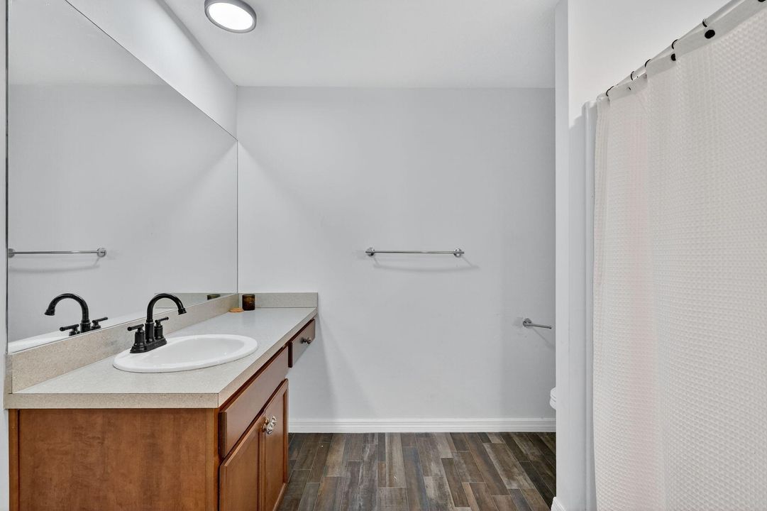 For Sale: $389,900 (3 beds, 2 baths, 1552 Square Feet)