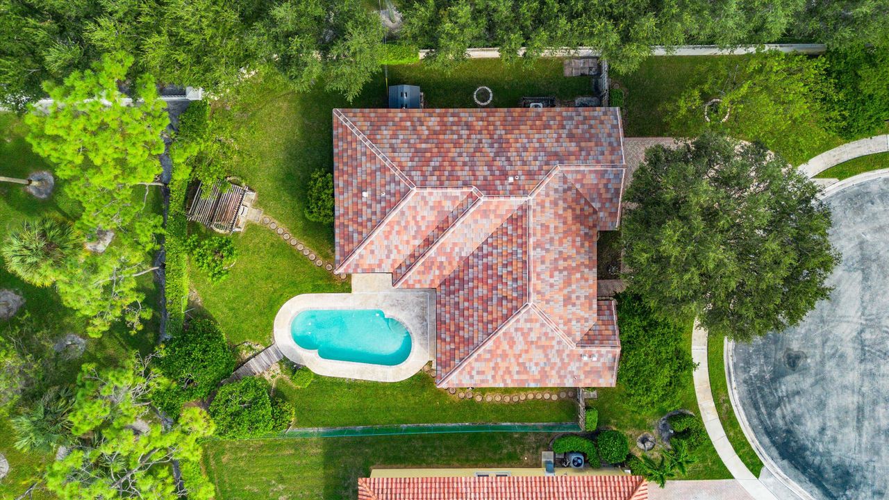 Recently Sold: $599,990 (4 beds, 2 baths, 2355 Square Feet)