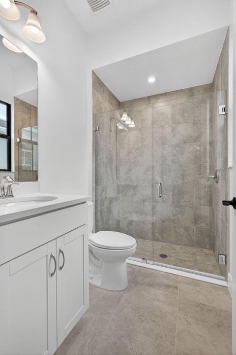 For Rent: $5,500 (5 beds, 4 baths, 3204 Square Feet)