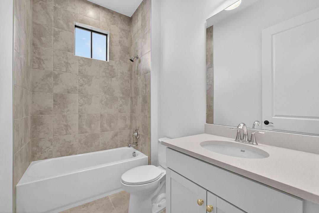 For Rent: $5,500 (5 beds, 4 baths, 3204 Square Feet)