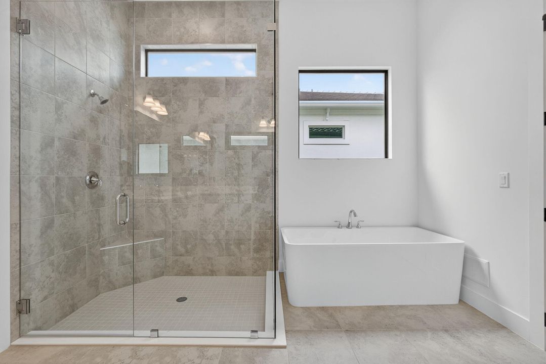 For Rent: $5,500 (5 beds, 4 baths, 3204 Square Feet)