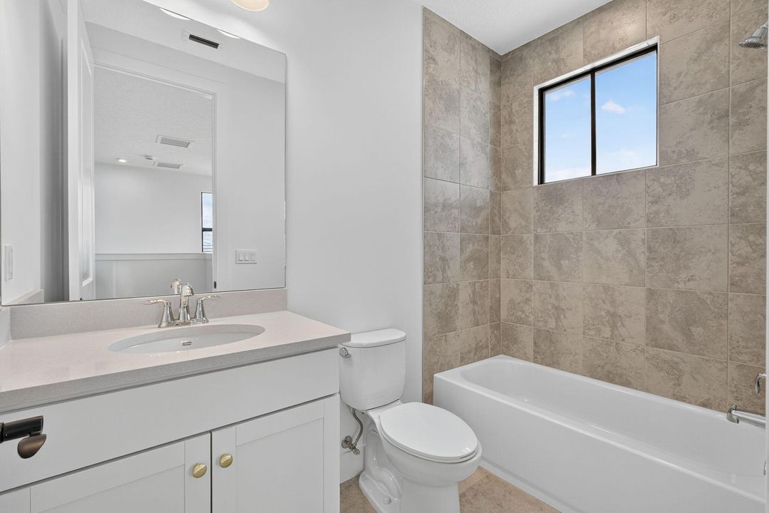 For Rent: $5,500 (5 beds, 4 baths, 3204 Square Feet)