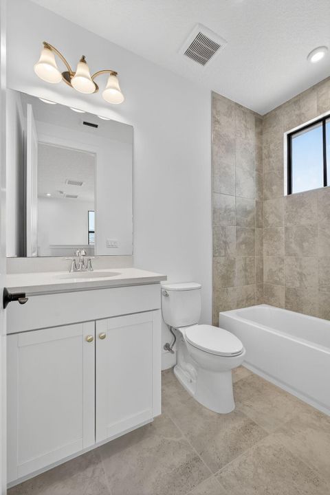 For Rent: $5,500 (5 beds, 4 baths, 3204 Square Feet)