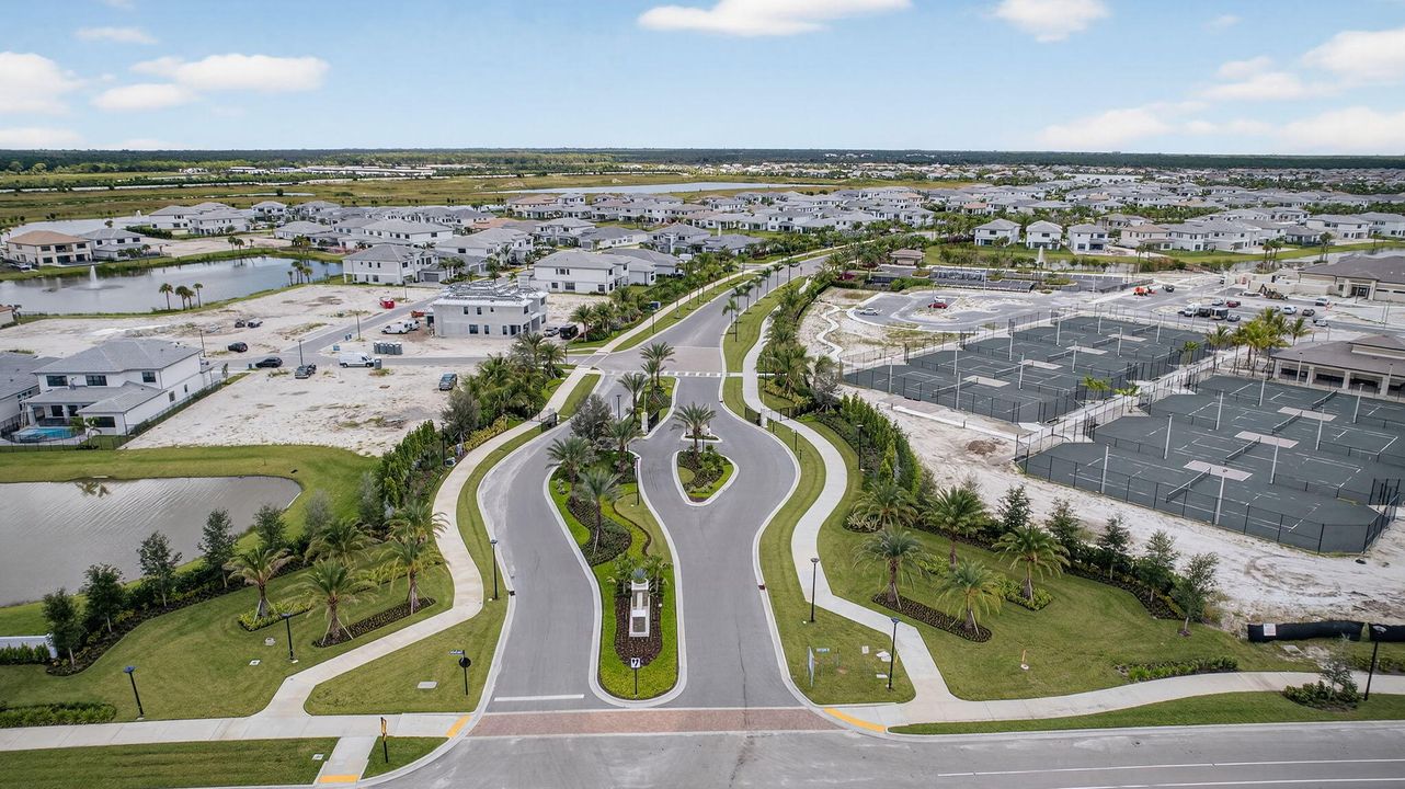 For Rent: $5,500 (5 beds, 4 baths, 3204 Square Feet)