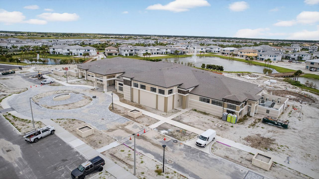 For Rent: $5,500 (5 beds, 4 baths, 3204 Square Feet)