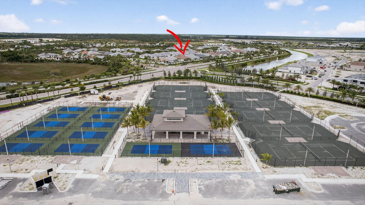 For Rent: $5,500 (5 beds, 4 baths, 3204 Square Feet)