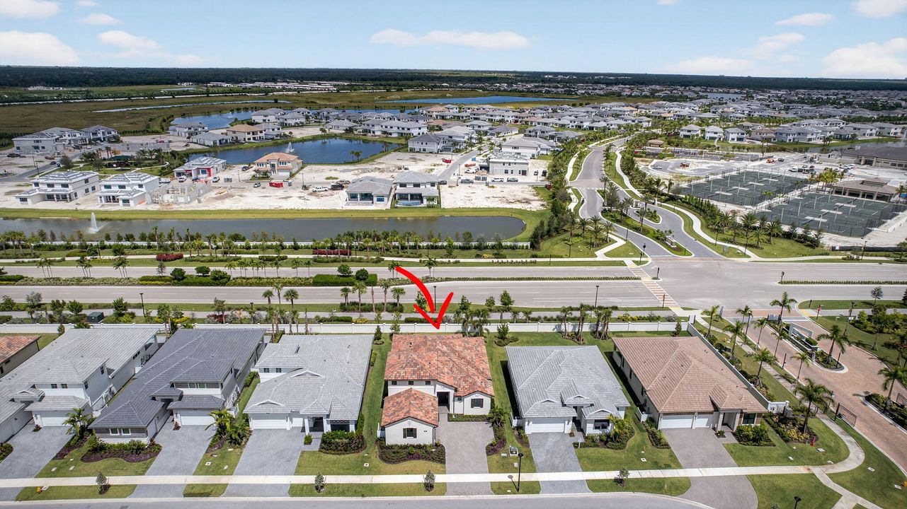 For Rent: $5,500 (5 beds, 4 baths, 3204 Square Feet)