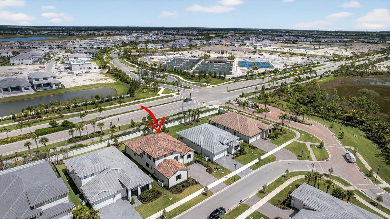 For Rent: $5,500 (5 beds, 4 baths, 3204 Square Feet)