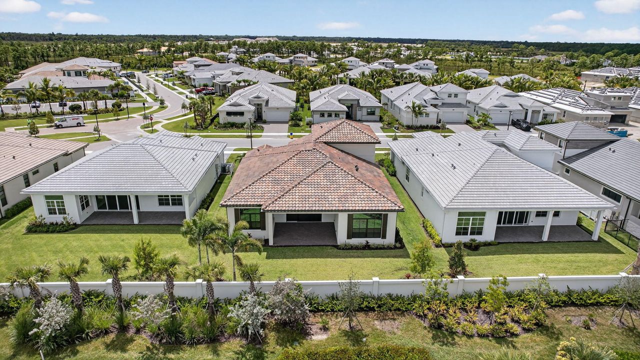 For Rent: $5,500 (5 beds, 4 baths, 3204 Square Feet)