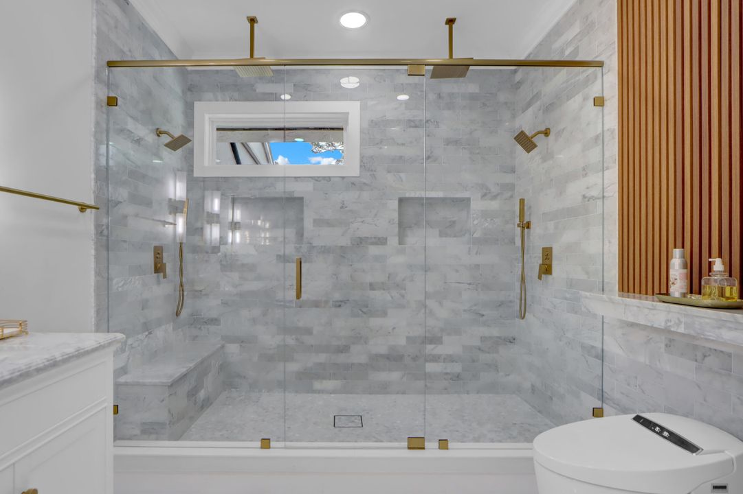 For Sale: $1,050,000 (3 beds, 2 baths, 2003 Square Feet)