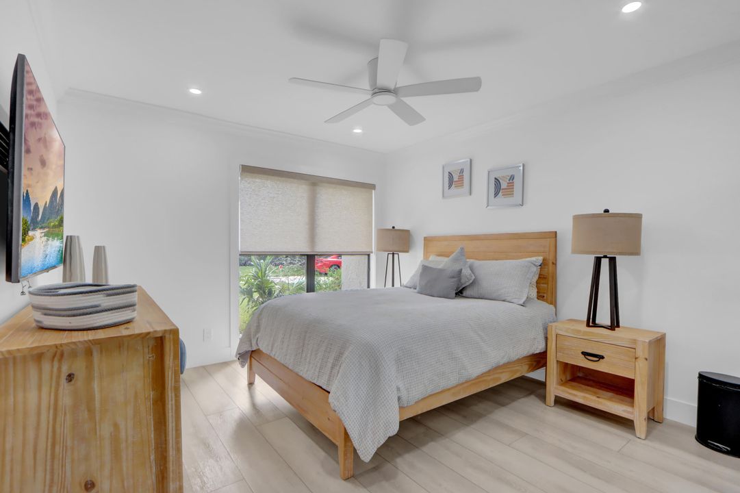 For Sale: $1,050,000 (3 beds, 2 baths, 2003 Square Feet)