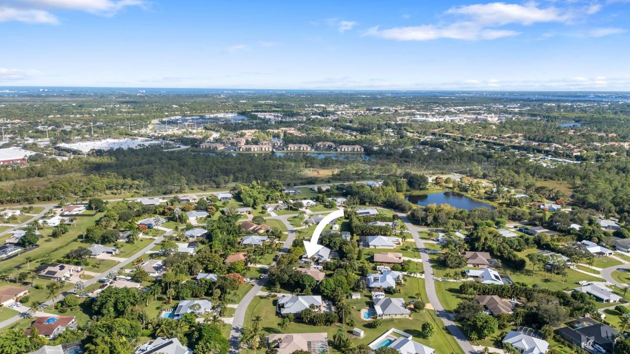 Под контрактом: $510,000 (3 спален, 2 ванн, 2044 Квадратных фут)