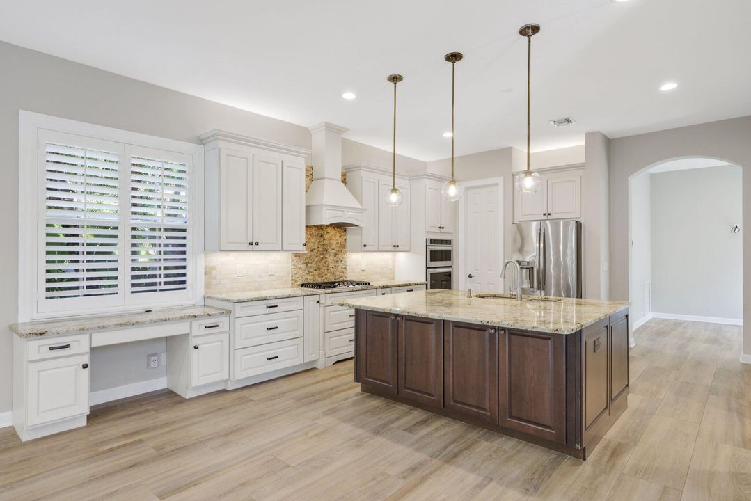 For Sale: $2,095,000 (4 beds, 3 baths, 2857 Square Feet)