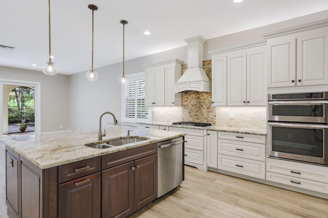 For Sale: $2,095,000 (4 beds, 3 baths, 2857 Square Feet)