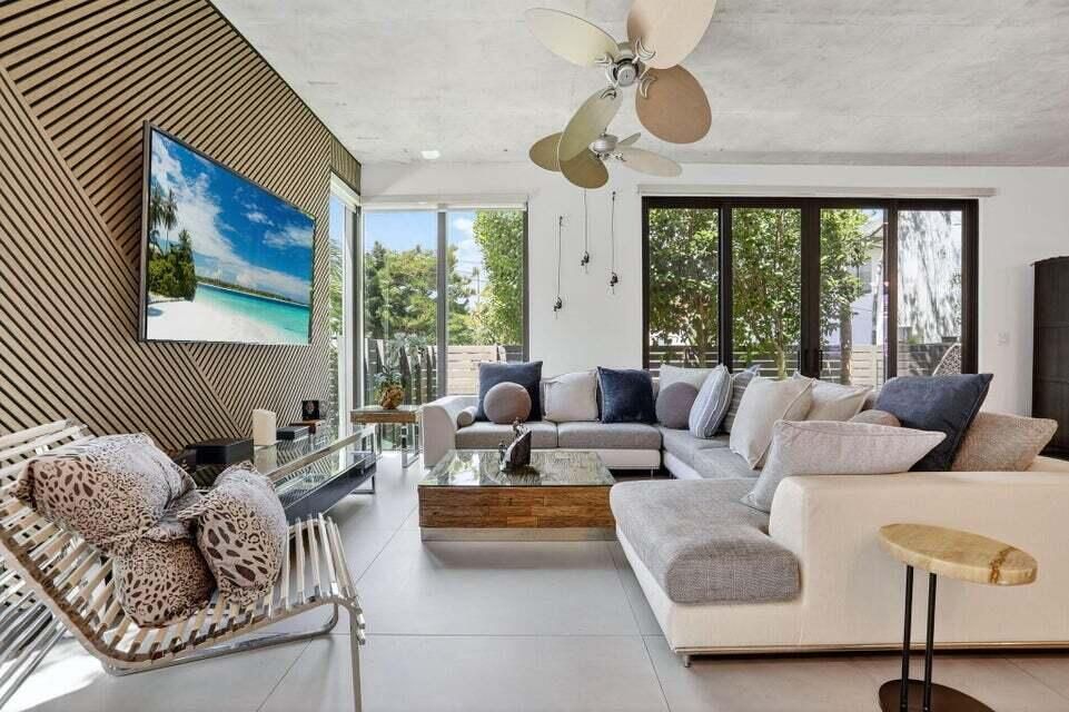 For Rent: $7,000 (3 beds, 3 baths, 2239 Square Feet)