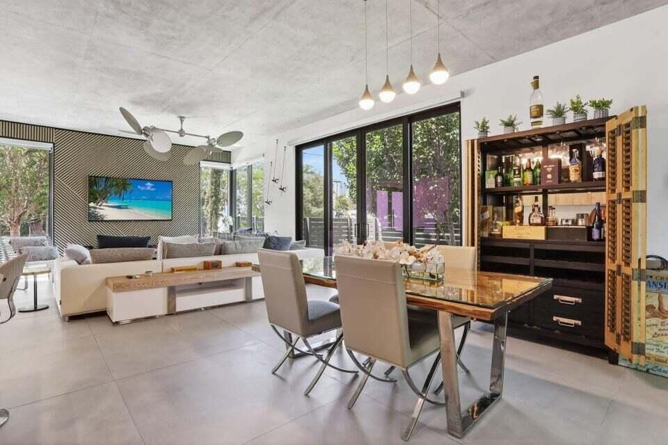 For Rent: $7,000 (3 beds, 3 baths, 2239 Square Feet)