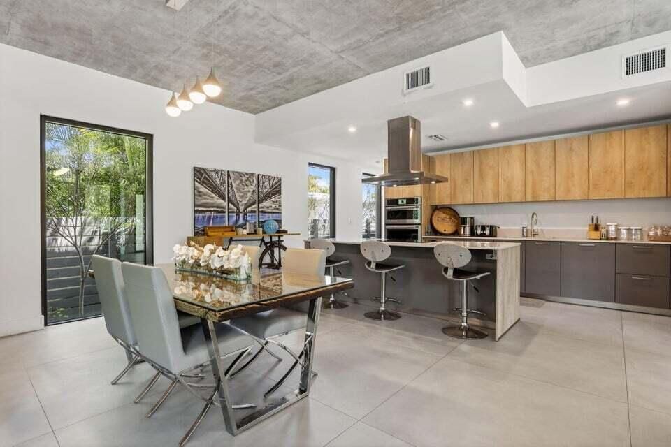 For Rent: $7,000 (3 beds, 3 baths, 2239 Square Feet)