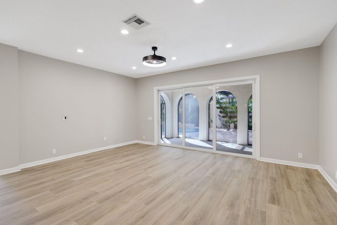 For Sale: $2,095,000 (4 beds, 3 baths, 2857 Square Feet)