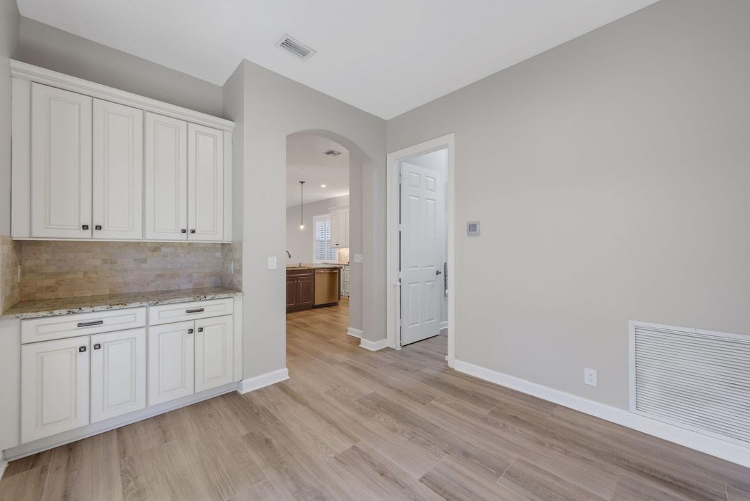 For Sale: $2,095,000 (4 beds, 3 baths, 2857 Square Feet)