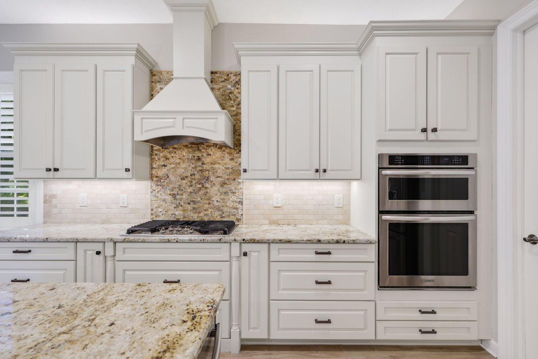 For Sale: $2,095,000 (4 beds, 3 baths, 2857 Square Feet)