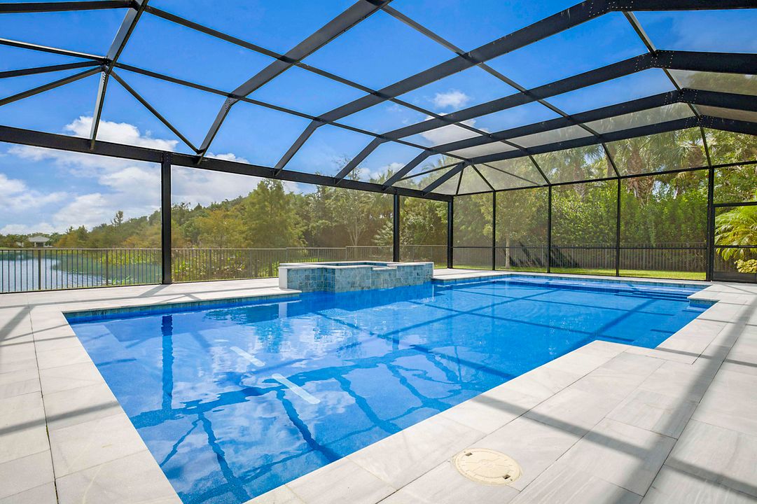 合同活跃: $6,000 (3 贝兹, 3 浴室, 2837 平方英尺)