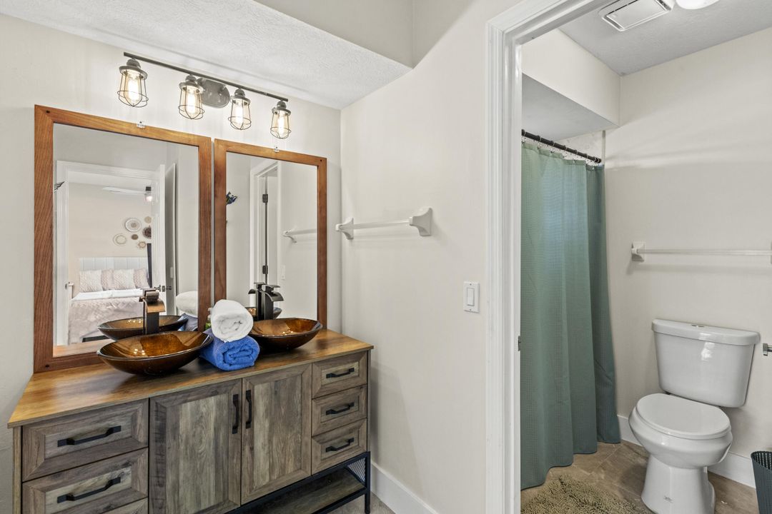 For Sale: $720,000 (4 beds, 3 baths, 2501 Square Feet)