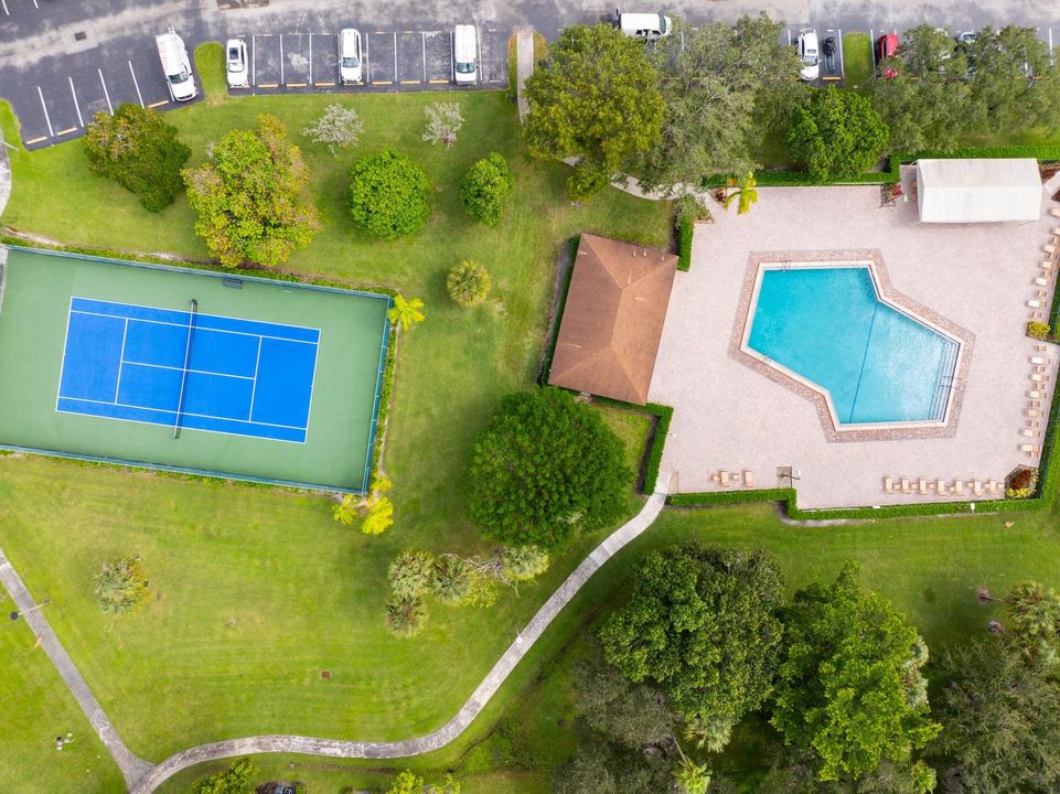 Activo con contrato: $199,900 (2 camas, 2 baños, 1192 Pies cuadrados)