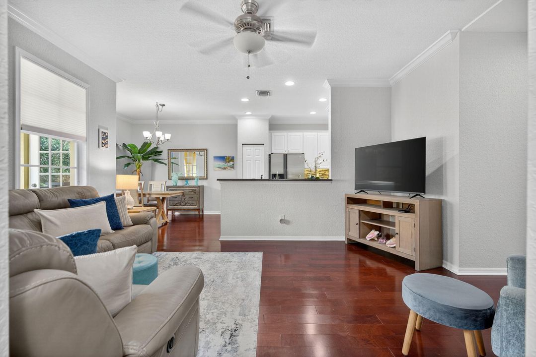 For Sale: $430,000 (2 beds, 2 baths, 1545 Square Feet)