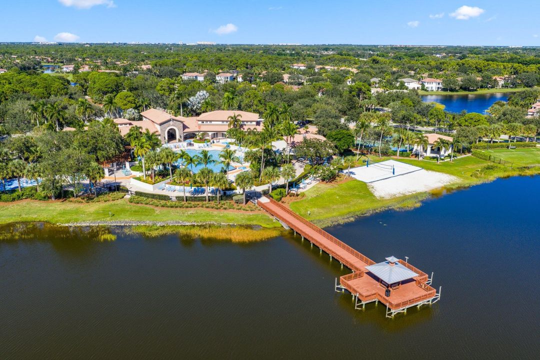 For Sale: $2,095,000 (4 beds, 3 baths, 2857 Square Feet)