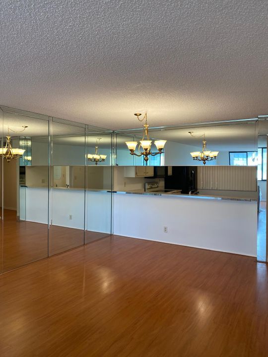 For Sale: $169,000 (2 beds, 2 baths, 1350 Square Feet)