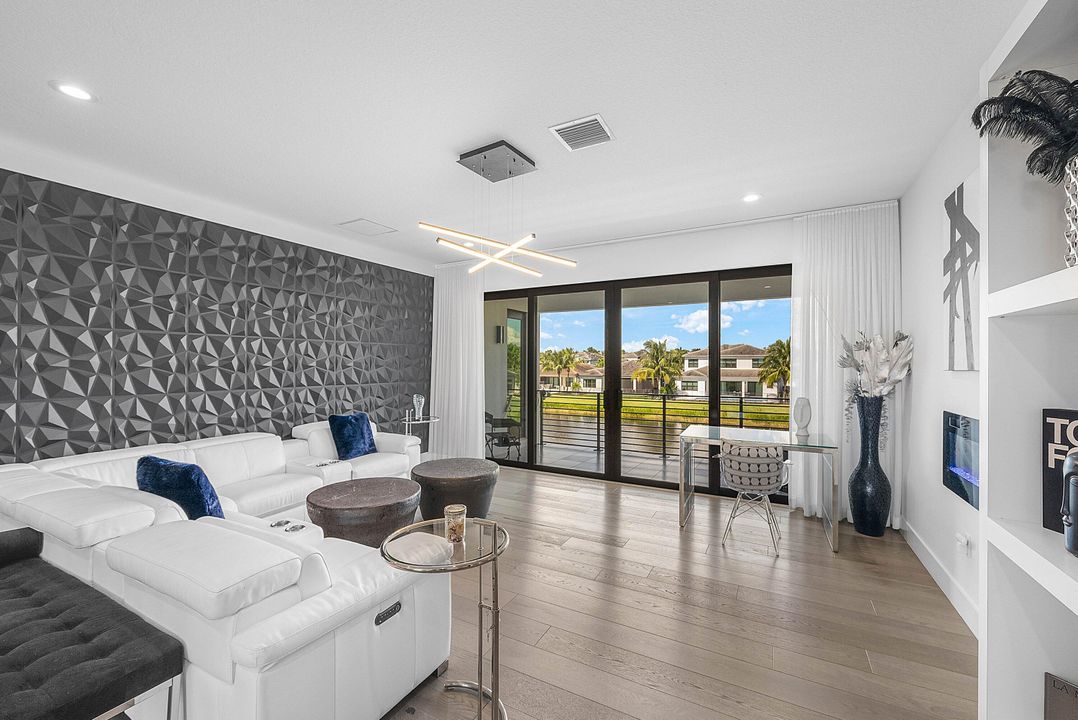 待售: $2,750,000 (5 贝兹, 5 浴室, 5330 平方英尺)