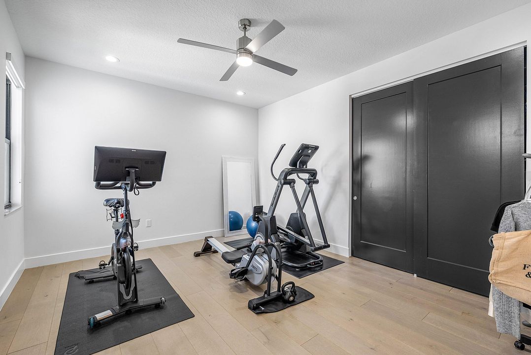 待售: $2,750,000 (5 贝兹, 5 浴室, 5330 平方英尺)