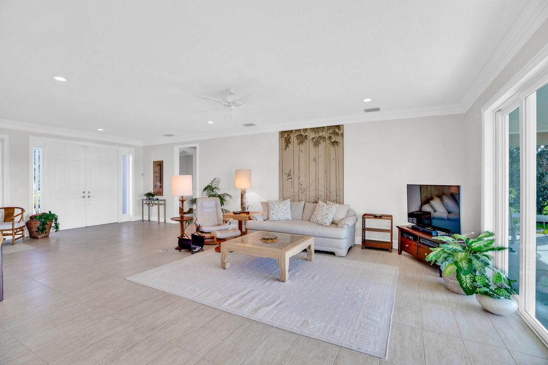 待售: $665,000 (3 贝兹, 2 浴室, 2195 平方英尺)