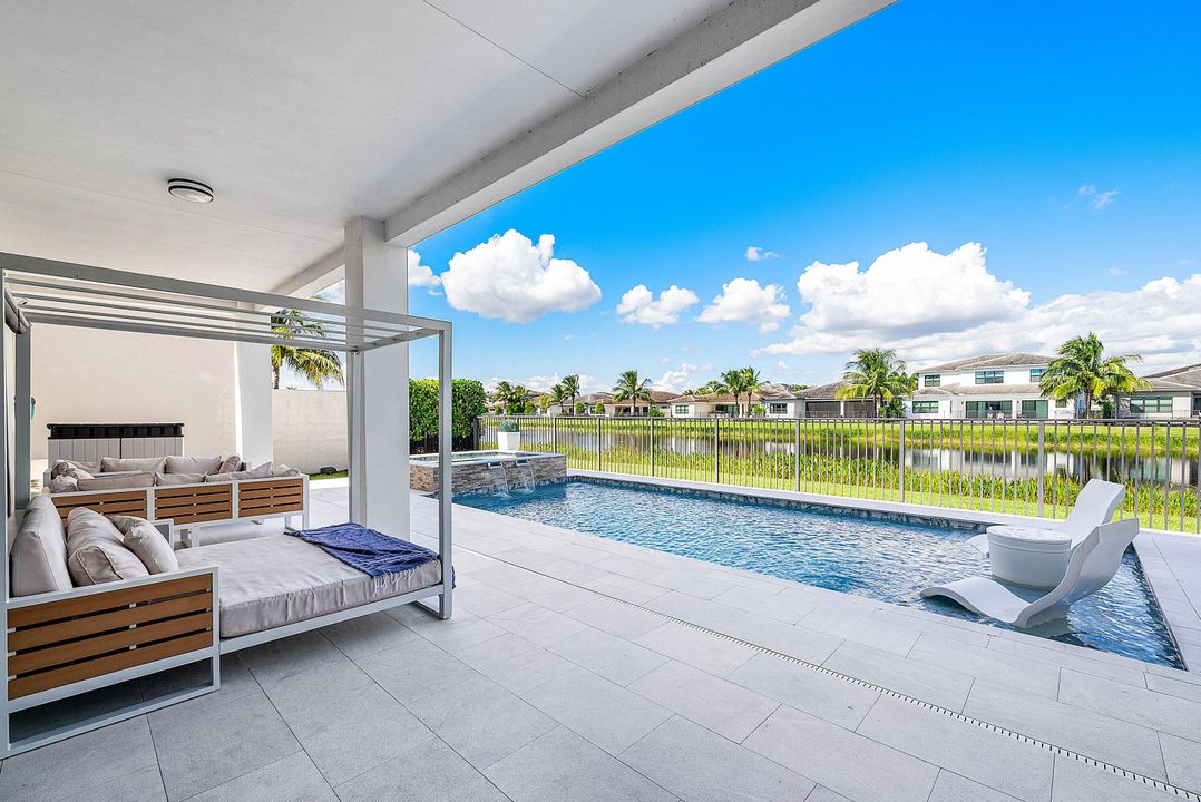 待售: $2,750,000 (5 贝兹, 5 浴室, 5330 平方英尺)