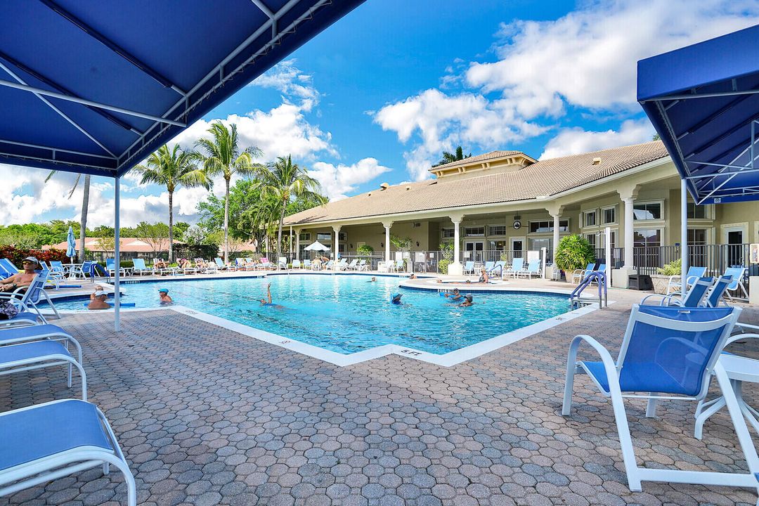 出租: $3,200 (2 贝兹, 2 浴室, 1286 平方英尺)