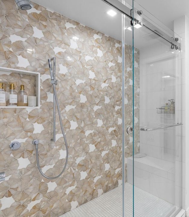 For Rent: $14,950 (1 beds, 2 baths, 1438 Square Feet)