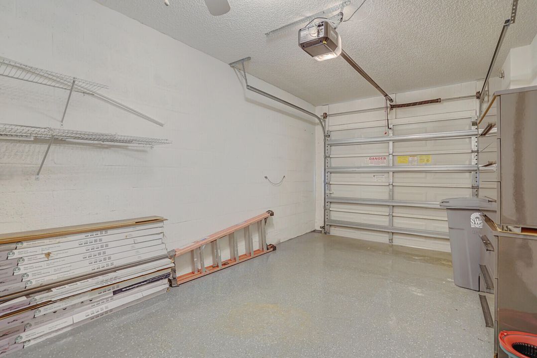 出租: $3,200 (2 贝兹, 2 浴室, 1286 平方英尺)