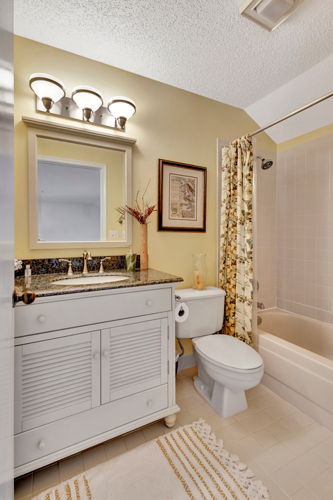 For Sale: $1,200,000 (3 beds, 3 baths, 1897 Square Feet)