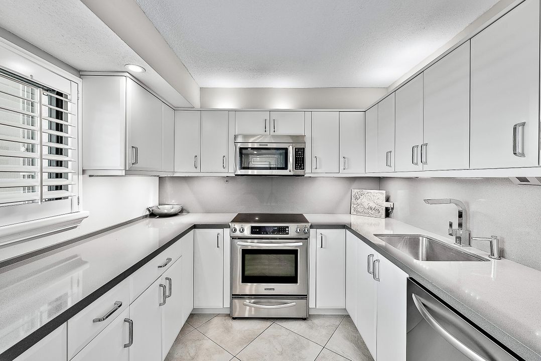 Activo con contrato: $650,000 (2 camas, 2 baños, 1170 Pies cuadrados)